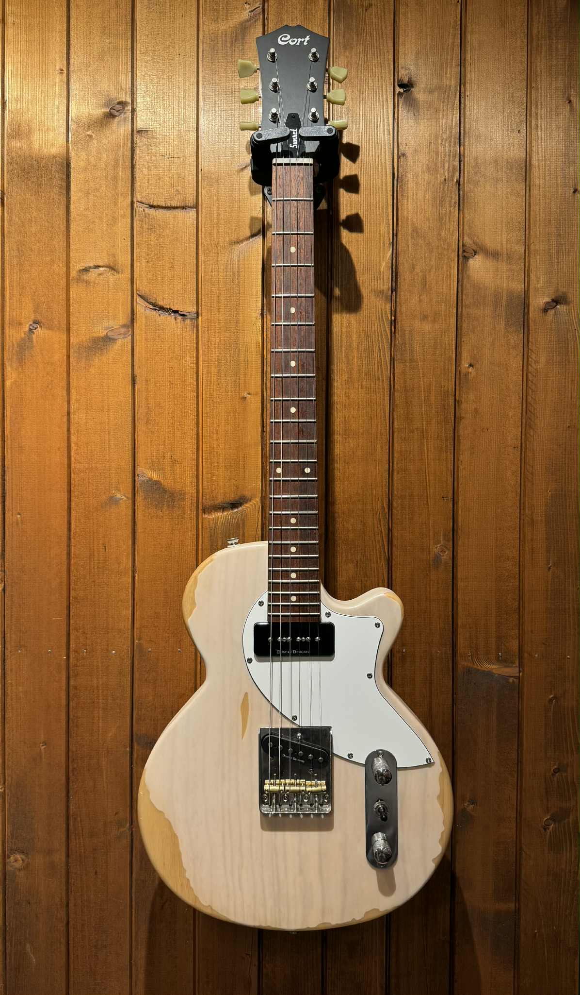 TC Sunset worn white Beg.
